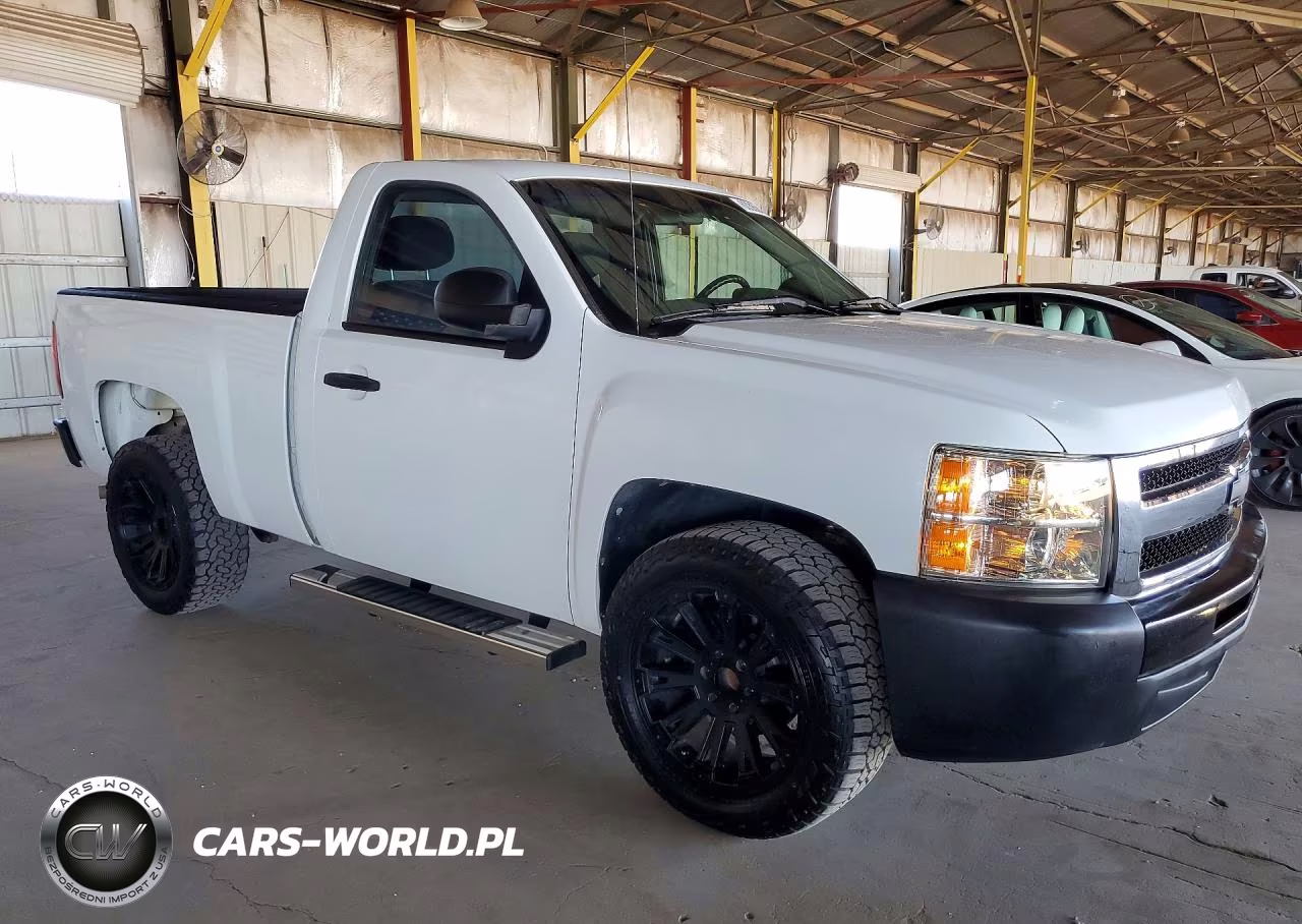 2011 Chevrolet Silverado C1500 VIN:1GCNCPEA6BZ322972 - 4