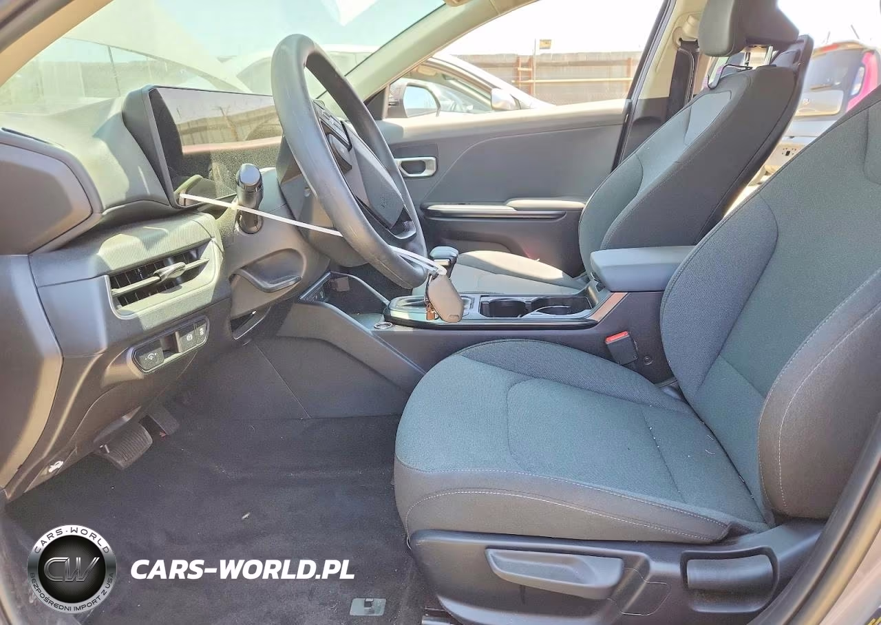 2025 Kia K4 Lxs VIN:3KPFT4DE2SE141385 - 7