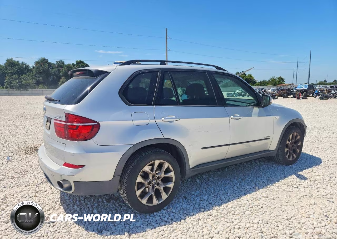 2011 BMW X5 xDrive35I VIN:5UXZV4C59BL404549 - 3