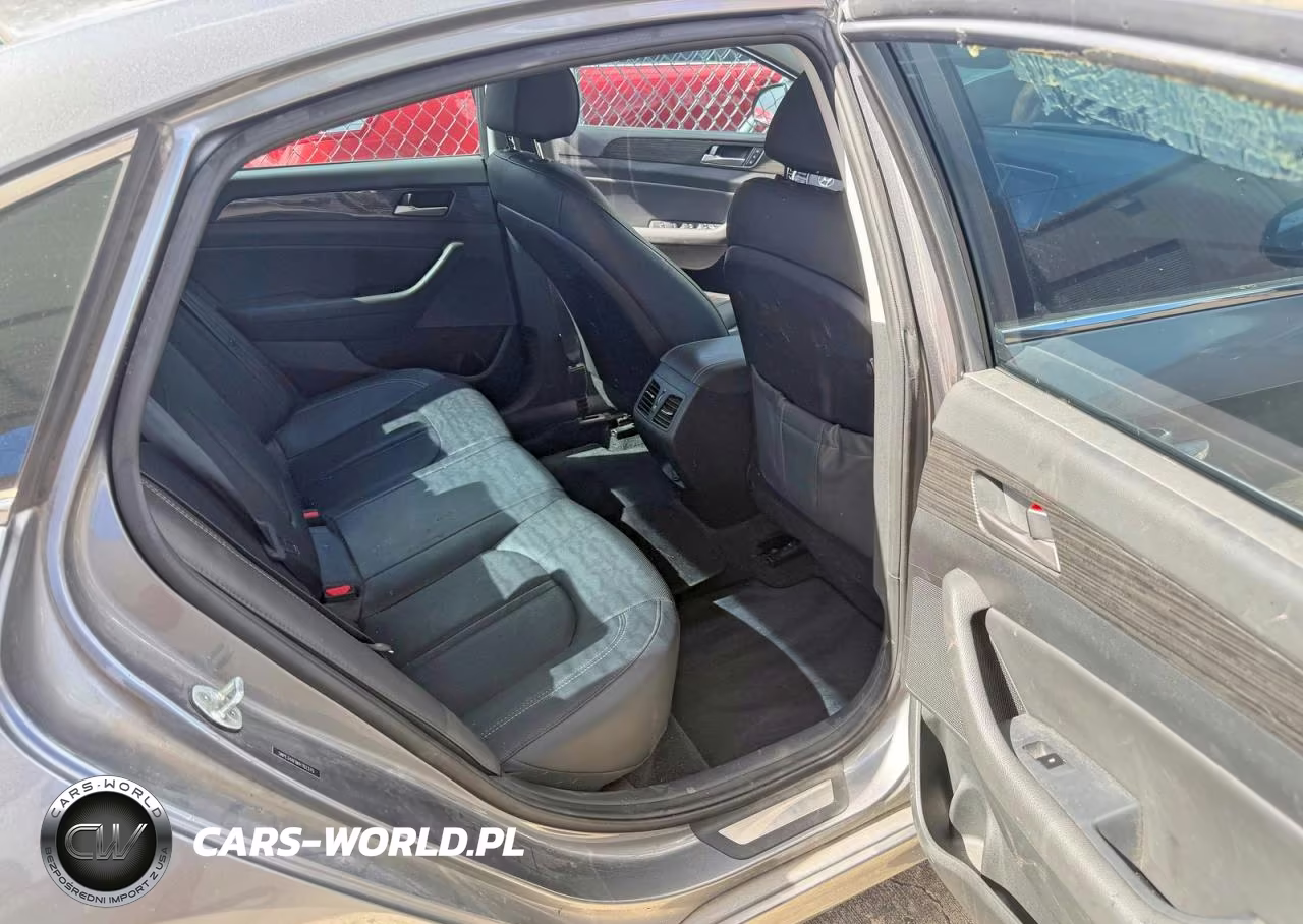 2019 Hyundai Sonata Limited VIN:5NPE34AF8KH762375 - 6