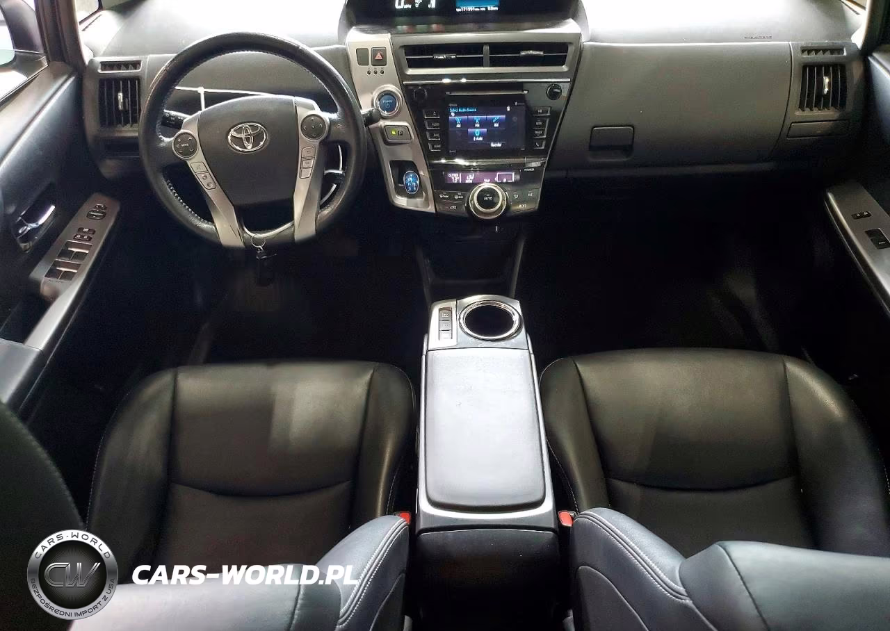 2017 Toyota Prius V Four VIN:JTDZN3EU7HJ057274 - 8