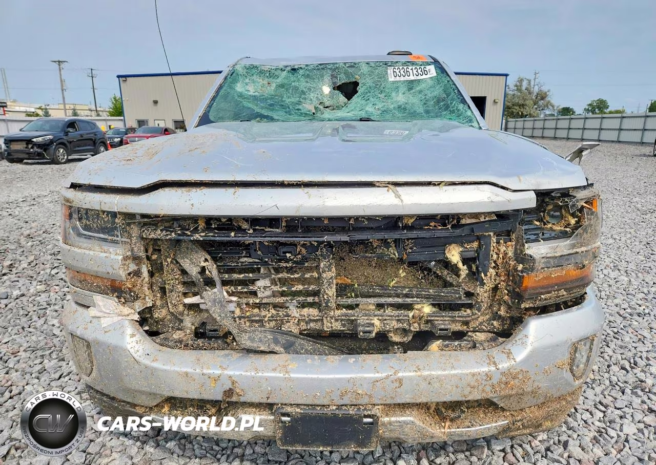 2018 Chevrolet Silverado K1500 Lt VIN:3GCUKREC7JG646085 - 5