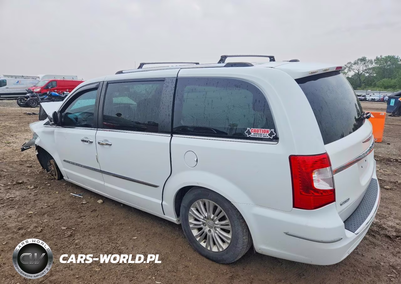 2016 Chrysler Town & Country Limited VIN:2C4RC1JG4GR221570 - 2
