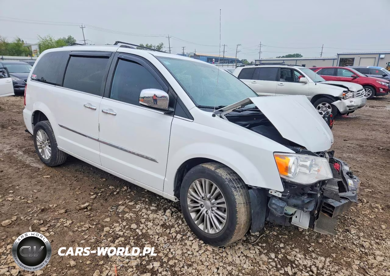 2016 Chrysler Town & Country Limited VIN:2C4RC1JG4GR221570 - 4