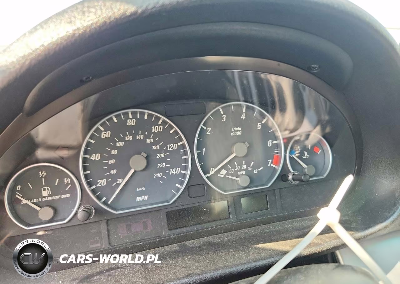 2005 BMW 330 Ci VIN:WBABD53435PL17100 - 9