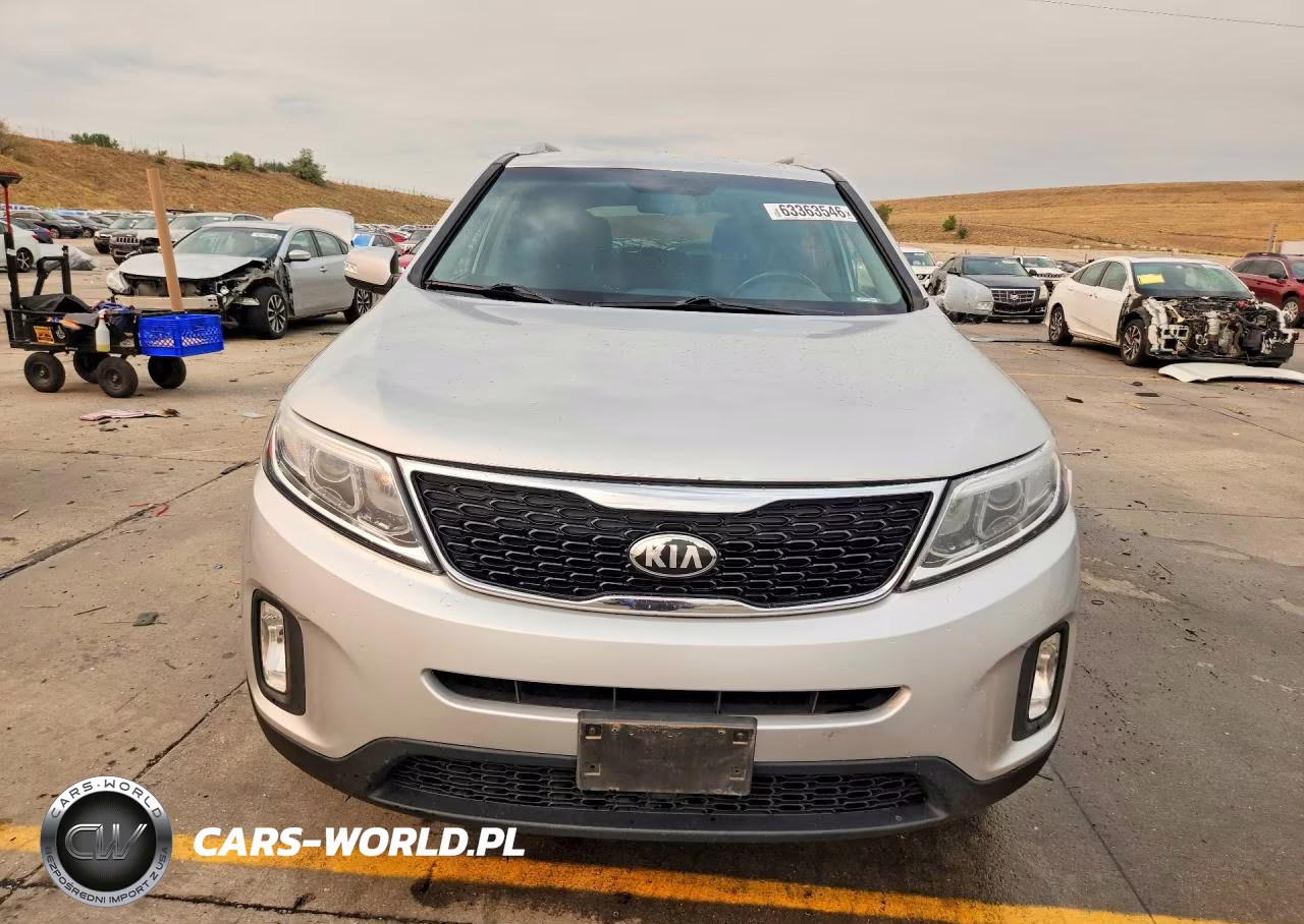 2015 Kia Sorento Lx VIN:5XYKTDA71FG550670 - 5