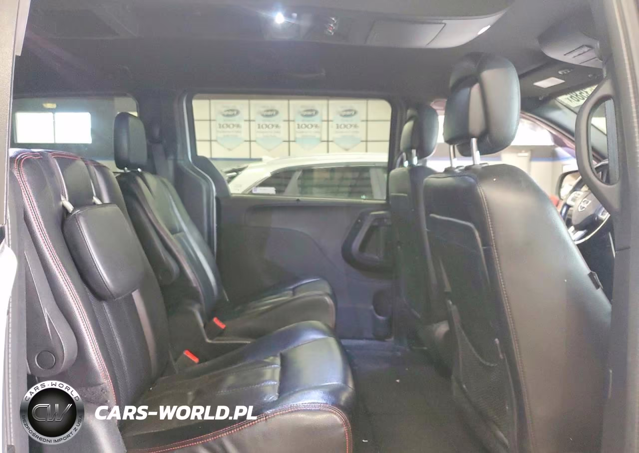 2018 Dodge Grand Caravan Gt VIN:2C4RDGEG2JR283924 - 11