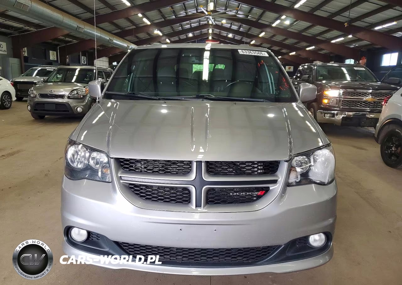 2018 Dodge Grand Caravan Gt VIN:2C4RDGEG2JR283924 - 5