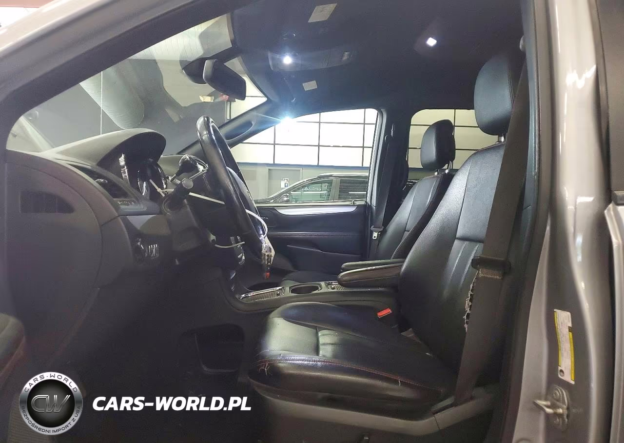 2018 Dodge Grand Caravan Gt VIN:2C4RDGEG2JR283924 - 7