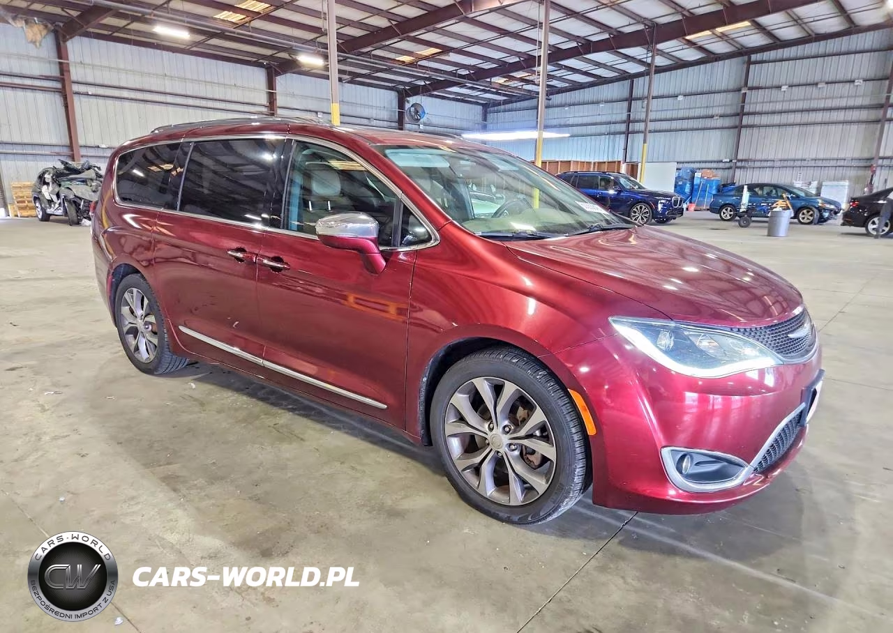 2018 Chrysler Pacifica Limited VIN:2C4RC1GG4JR186706 - 4