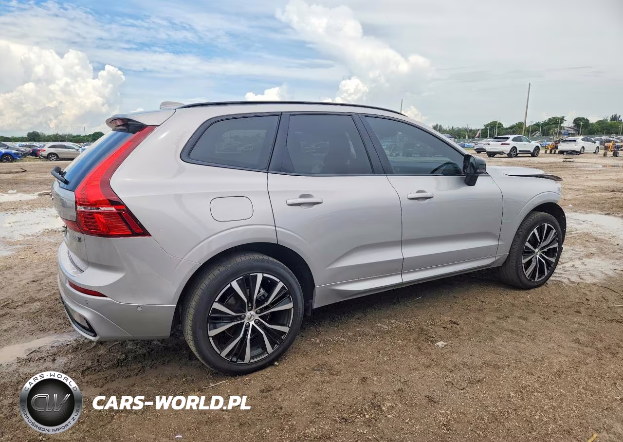 2025 Volvo Xc60 Plus VIN:YV4M12RC0S1086685 - 3