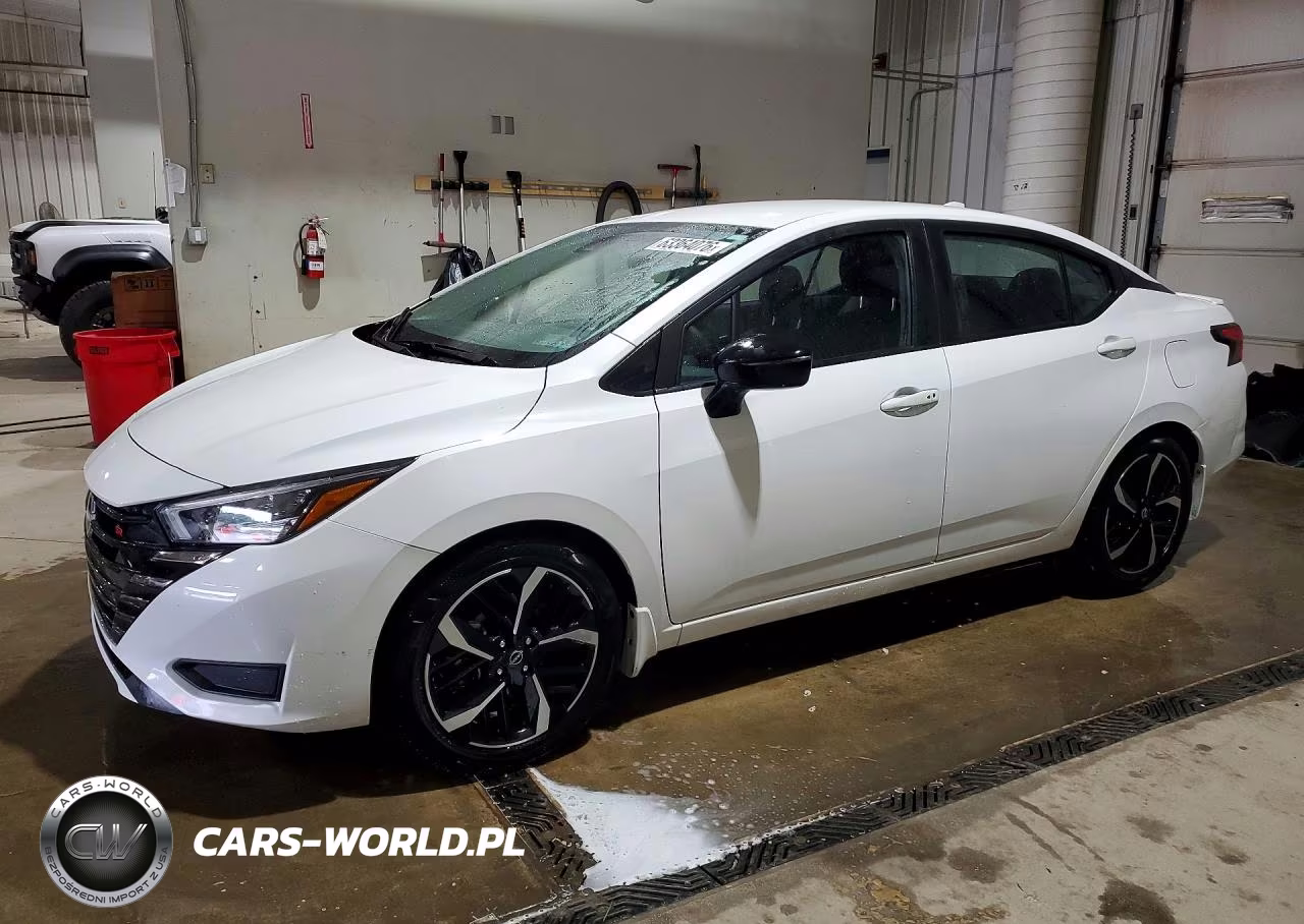 2023 Nissan Versa Sr – zdjęcie 1 z 13