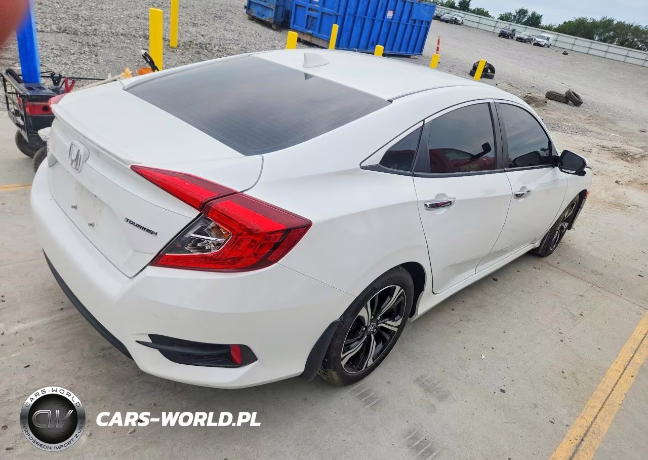 2018 Honda Civic Touring VIN:JHMFC1F92JX034073 - 3