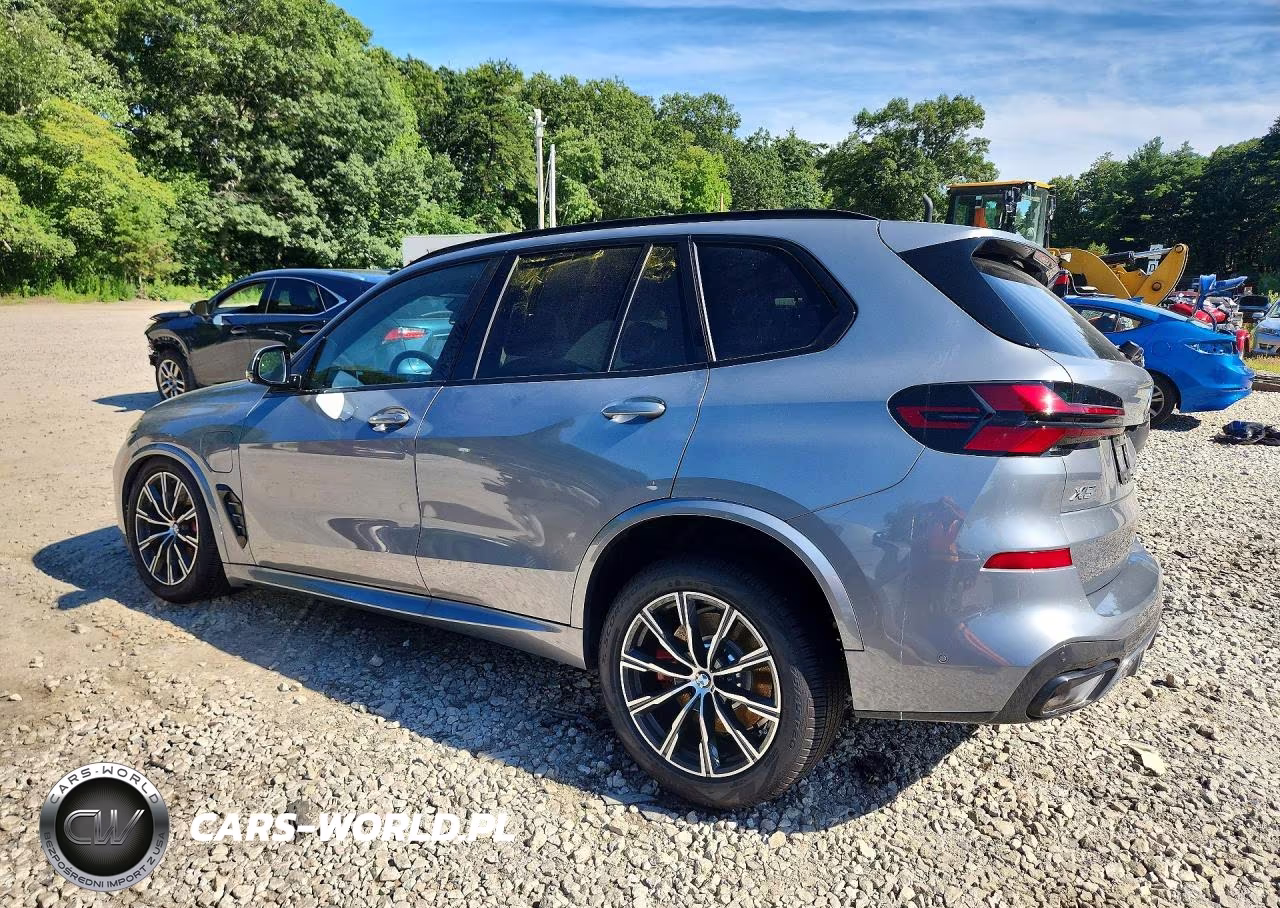 2026 BMW X5 xDrive50E VIN:5UX43EU07T9377360 - 2