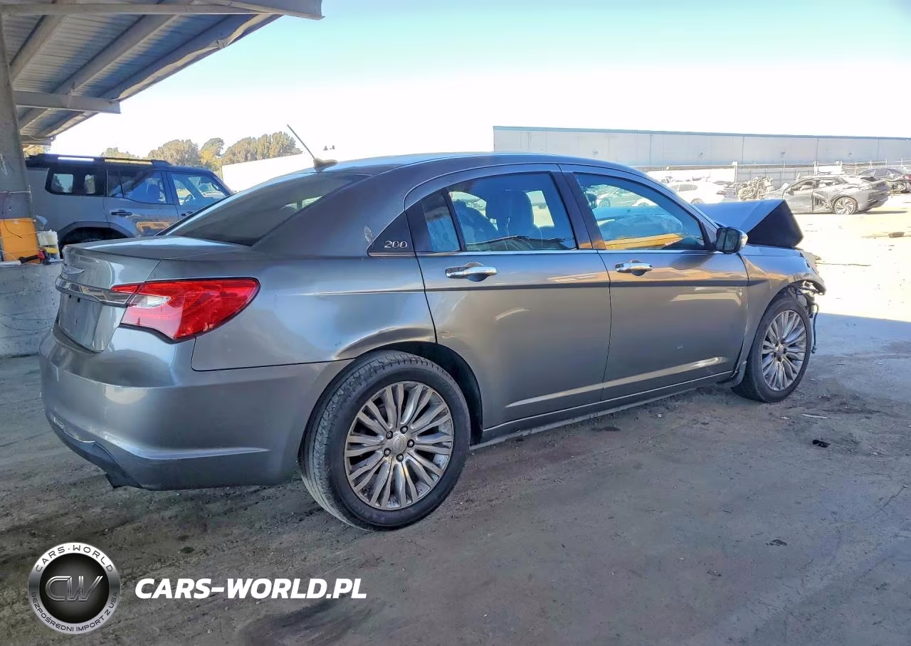 2011 Chrysler 200 Limited VIN:1C3BC2FB6BN582538 - 3