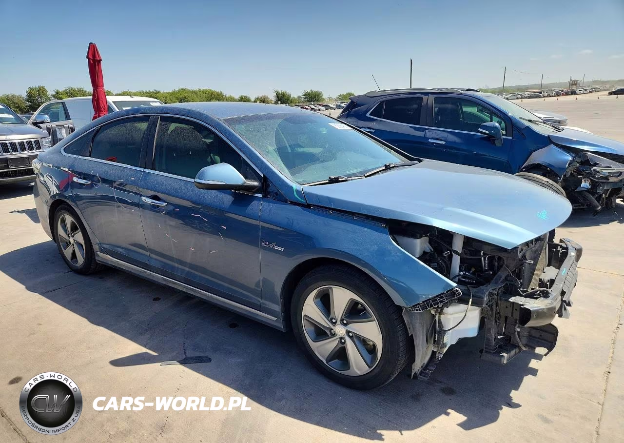 2016 Hyundai Sonata Hybrid Limited VIN:KMHE34L10GA020693 - 4