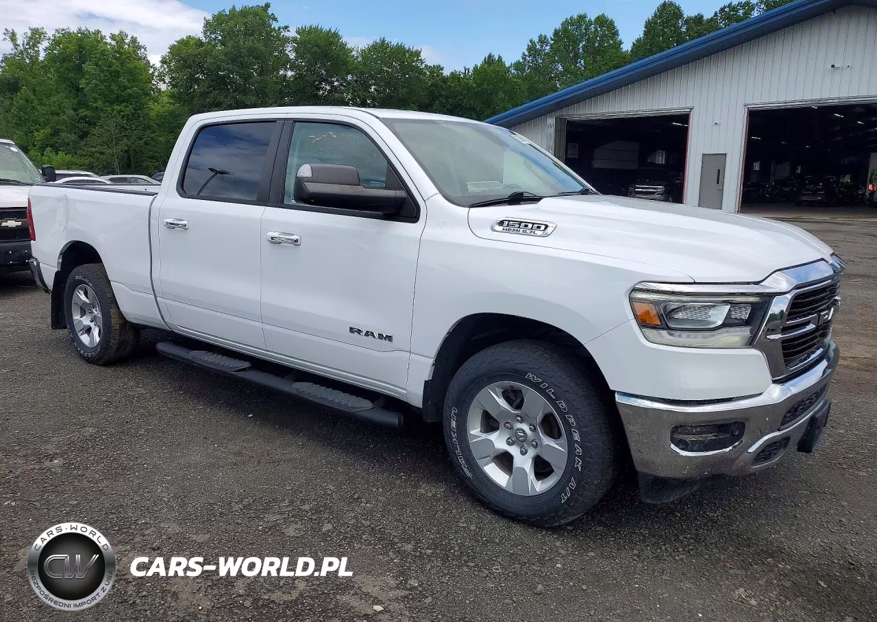 2019 Ram 1500 Big Horn-Lone Star VIN:1C6SRFMT2KN665033 - 4