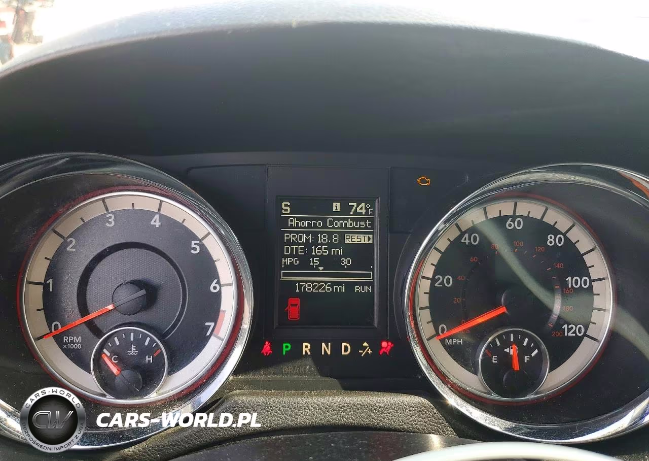 2016 Dodge Grand Caravan R-T VIN:2C4RDGEG9GR330164 - 9