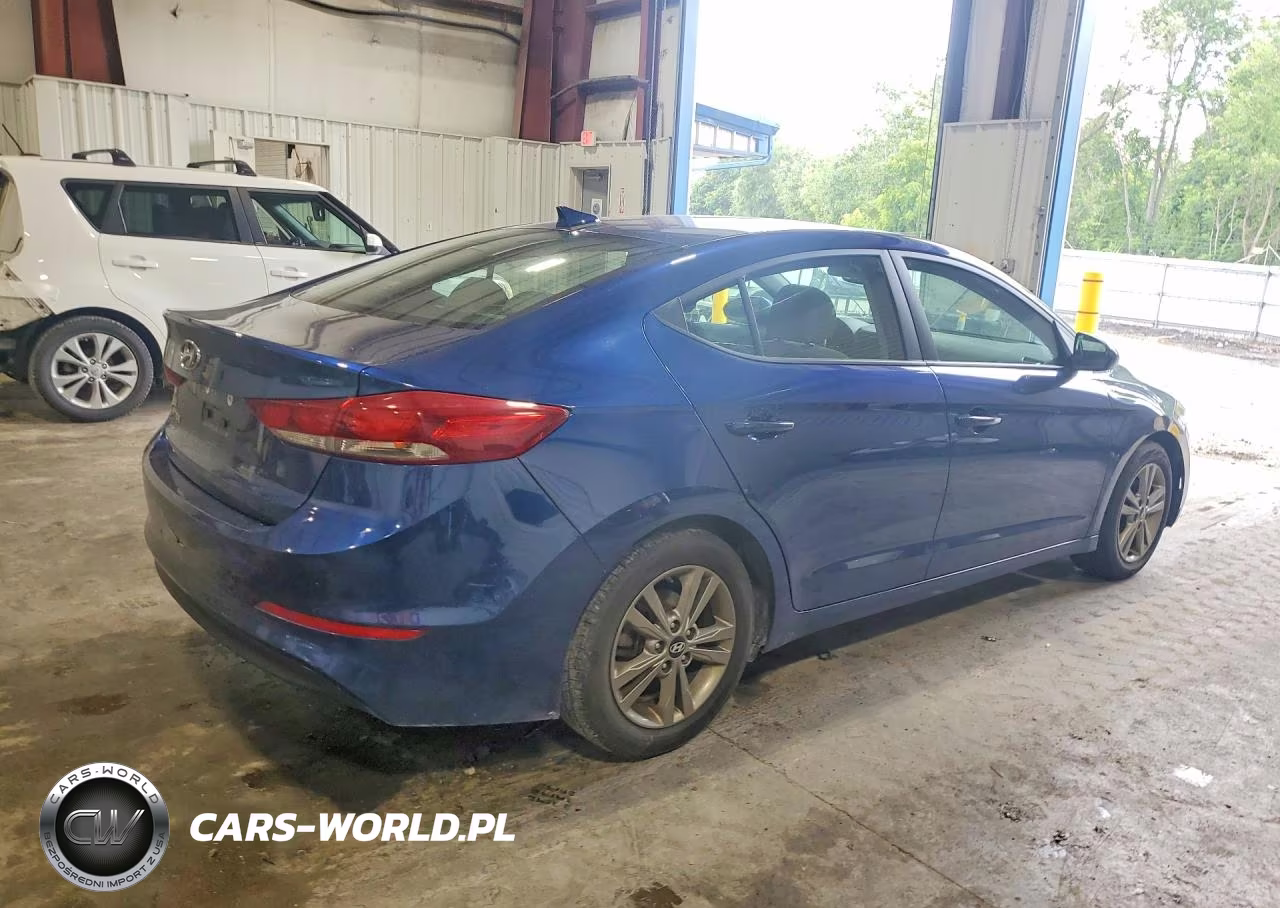 2018 Hyundai Elantra Value Edition VIN:5NPD84LFXJH360592 - 3