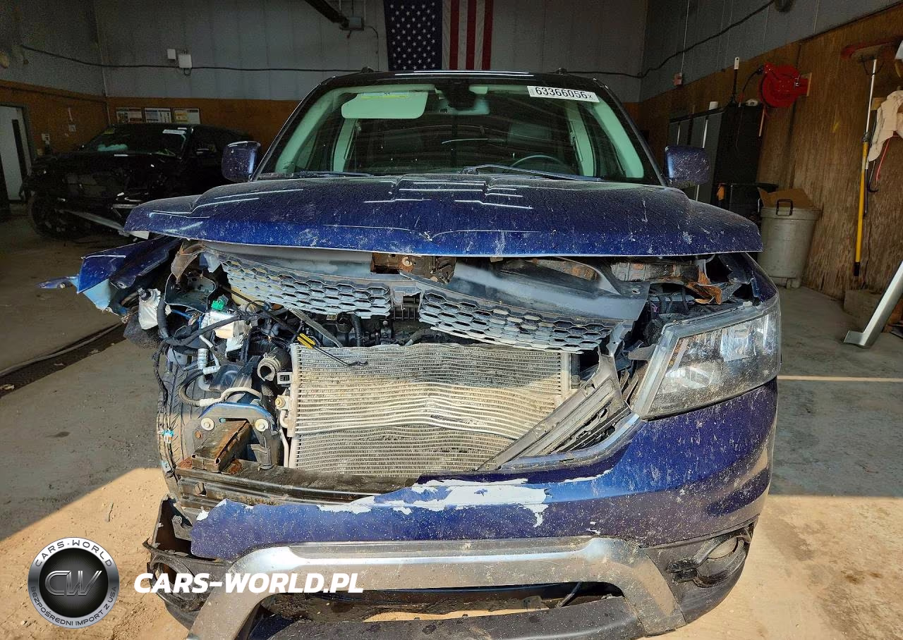 2018 Dodge Journey Crossroad VIN:3C4PDDGG0JT523195 - 5