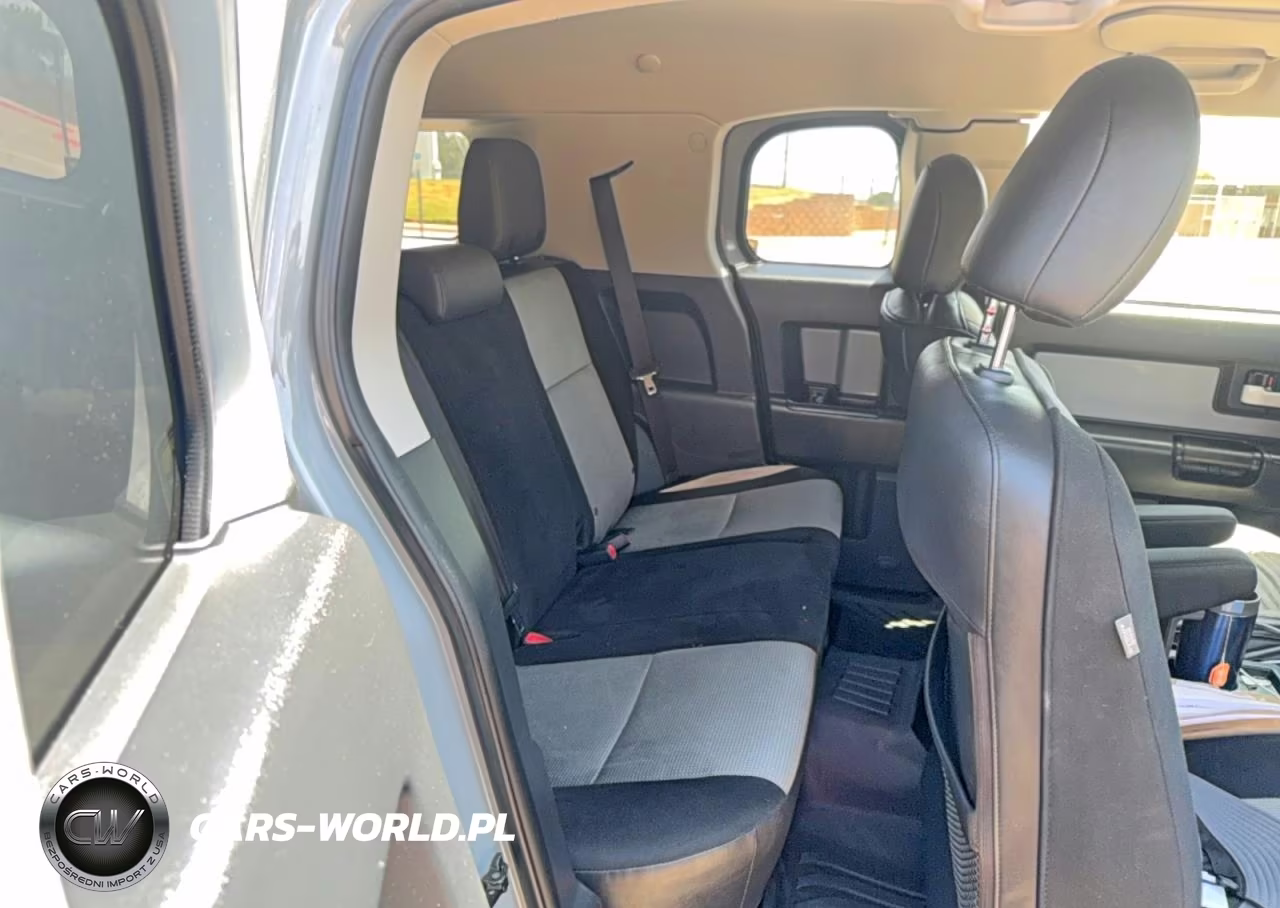 2013 Toyota Fj Cruiser VIN:JTEBU4BF7DK159058 - 6