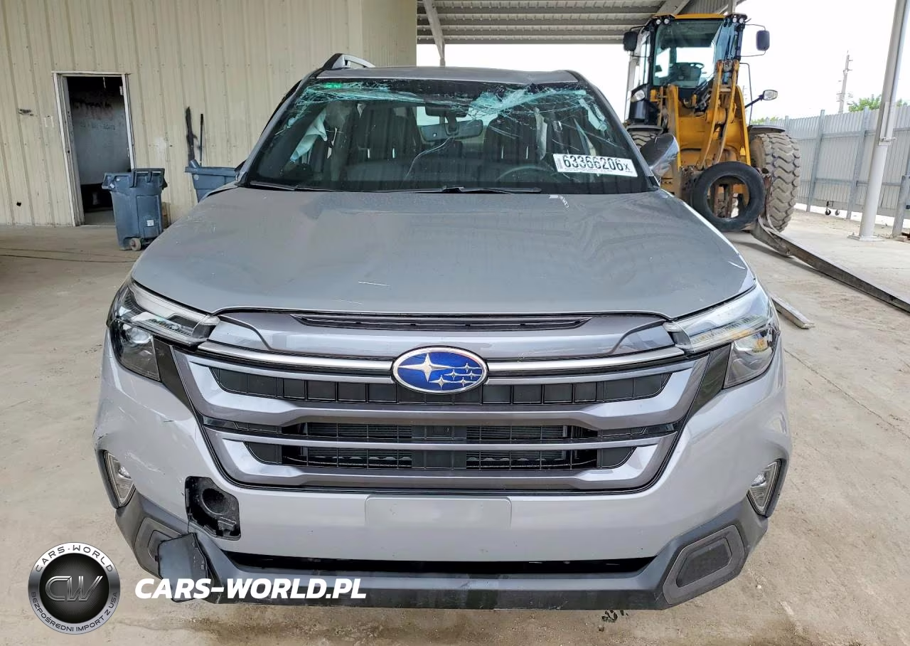 2025 Subaru Forester Limited VIN:JF2SLDRC5SH456022 - 5