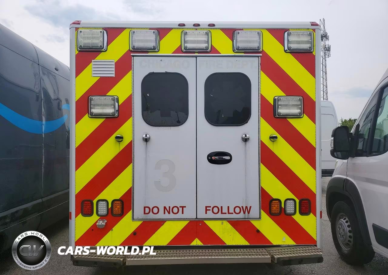2017 Ford Econoline E450 Sd Ambulance VIN:1FDXE4FS4HDC32407 - 6