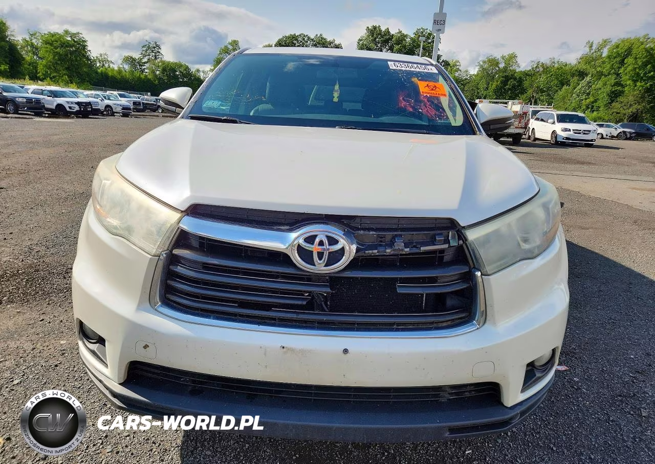 2015 Toyota Highlander Le Plus VIN:5TDBKRFH5FS114795 - 5
