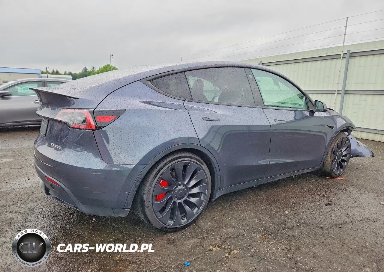 2021 Tesla Model Y VIN:5YJYGDEF7MF264083 - 3