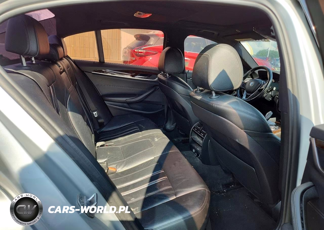 2018 BMW 530 Xi VIN:WBAJA7C55JWC75489 - 10