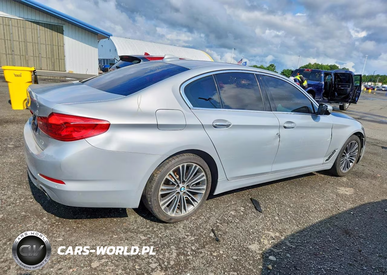 2018 BMW 530 Xi VIN:WBAJA7C55JWC75489 - 3