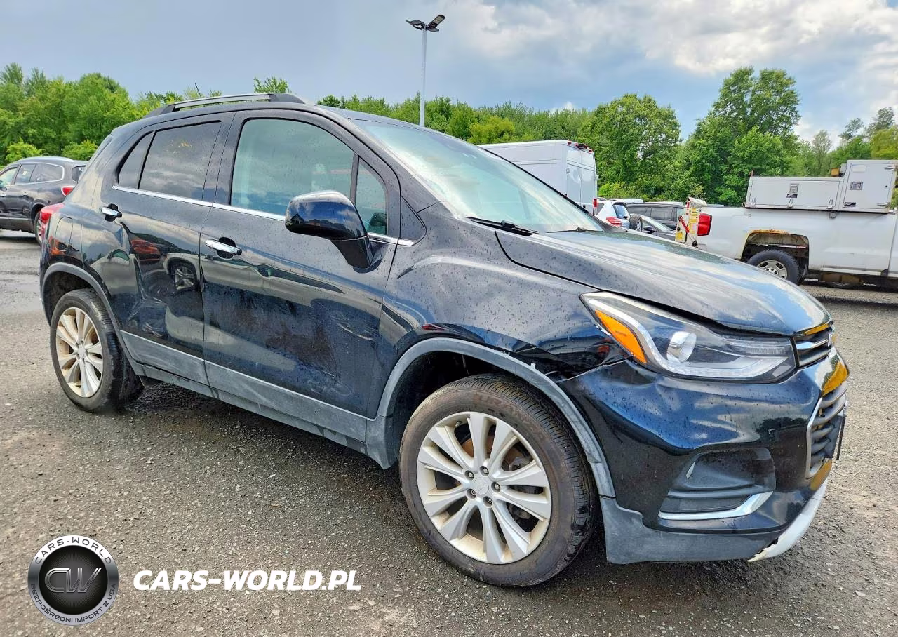 2019 Chevrolet Trax Premier VIN:3GNCJRSB0KL109875 - 4