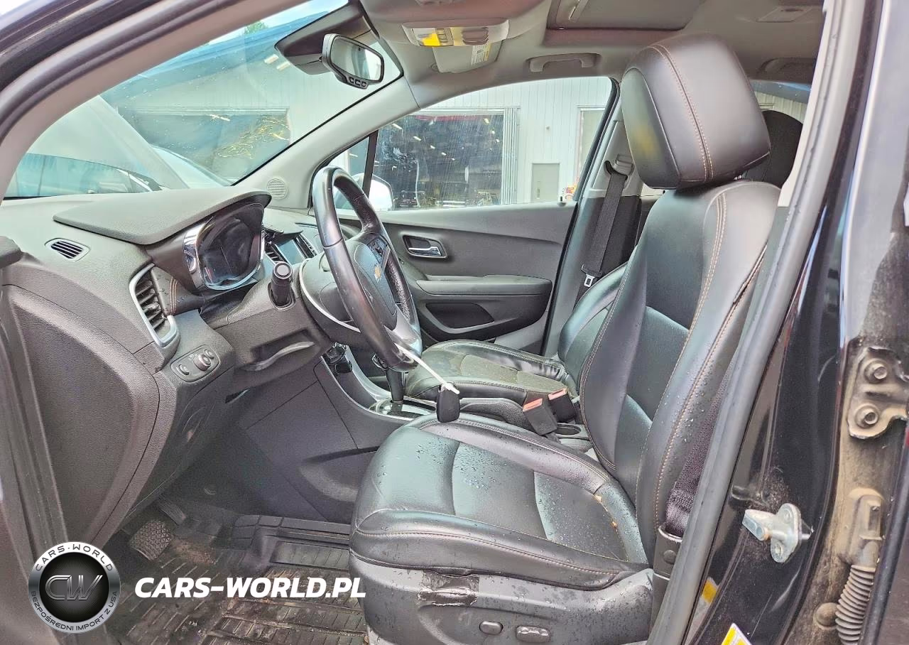 2019 Chevrolet Trax Premier VIN:3GNCJRSB0KL109875 - 7
