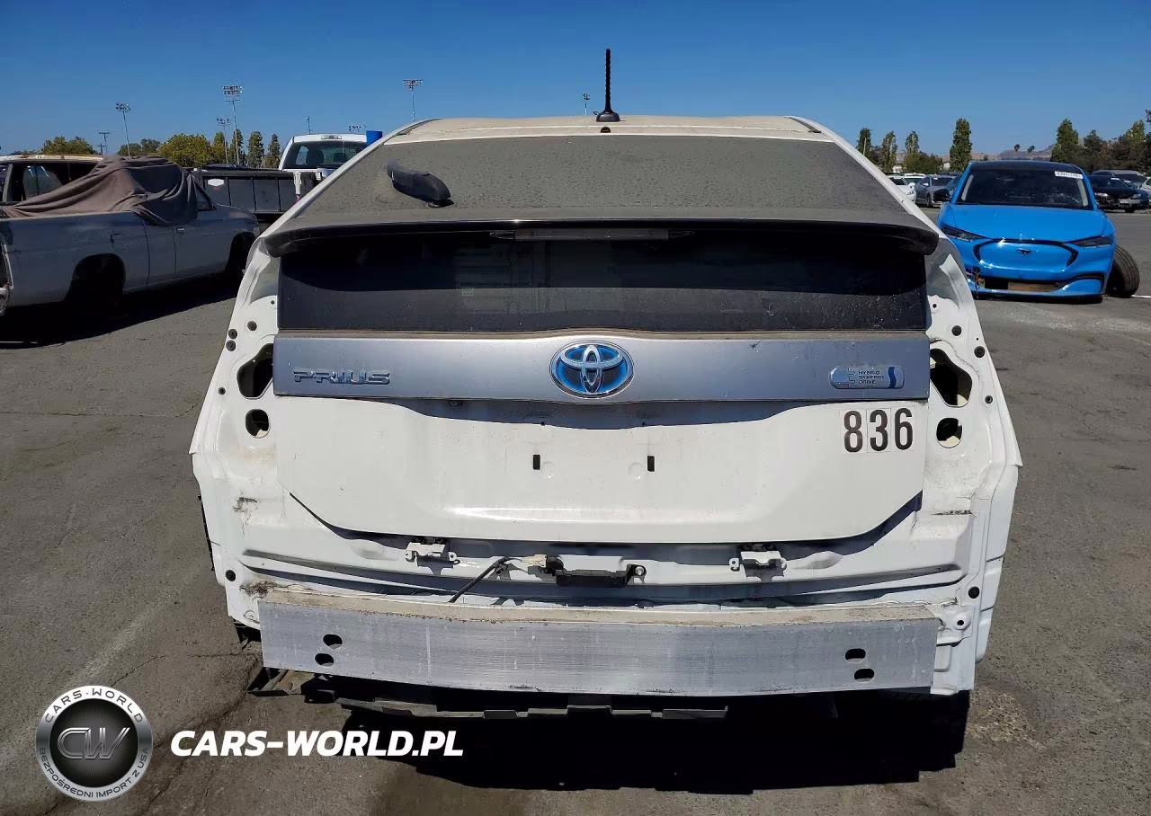 2015 Toyota Prius Plug-In Hybrid Base VIN:JTDKN3DPXF3075251 - 6