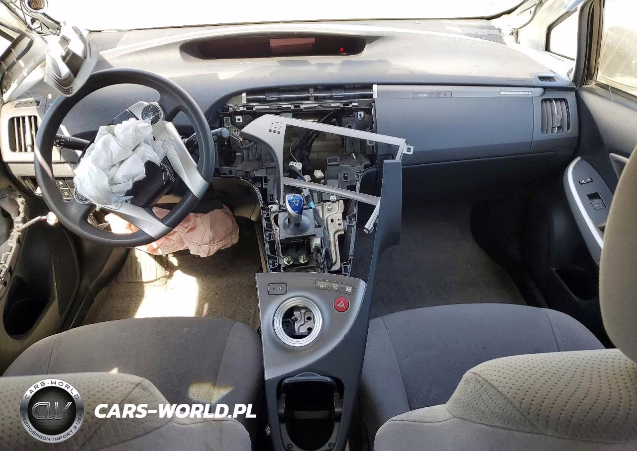 2015 Toyota Prius Plug-In Hybrid Base VIN:JTDKN3DPXF3075251 - 8