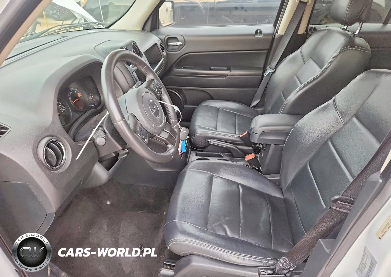 2015 Jeep Patriot Latitude VIN:1C4NJPFA5FD157021 - 7