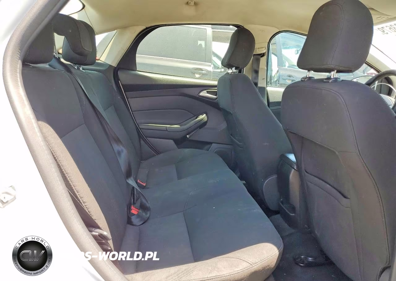 FORD FOCUS SE VIN:1FADP3F2XGL399201 - 10