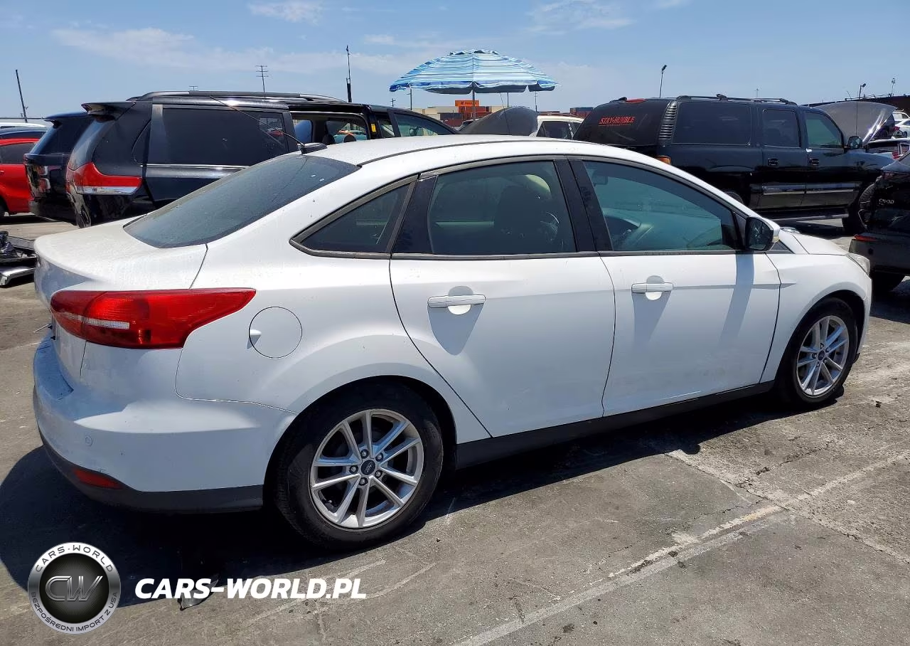 FORD FOCUS SE VIN:1FADP3F2XGL399201 - 3