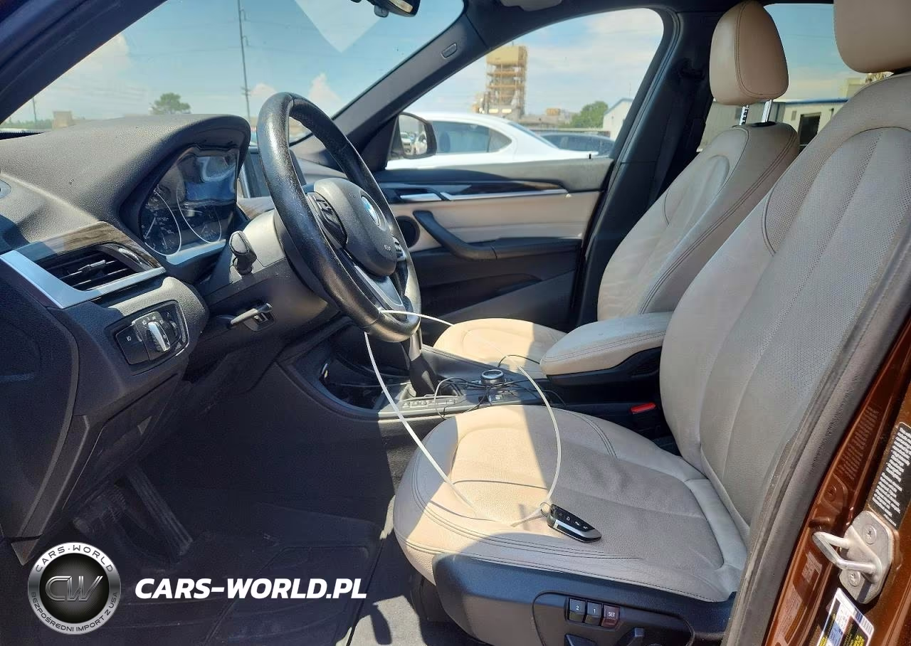 2017 BMW X1 xDrive28I VIN:WBXHT3C33H5F76932 - 7