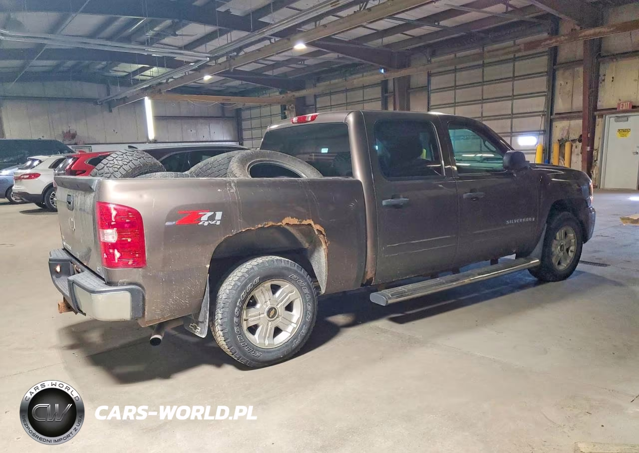 2008 Chevrolet Silverado K1500 VIN:2GCEK133381255530 - 3
