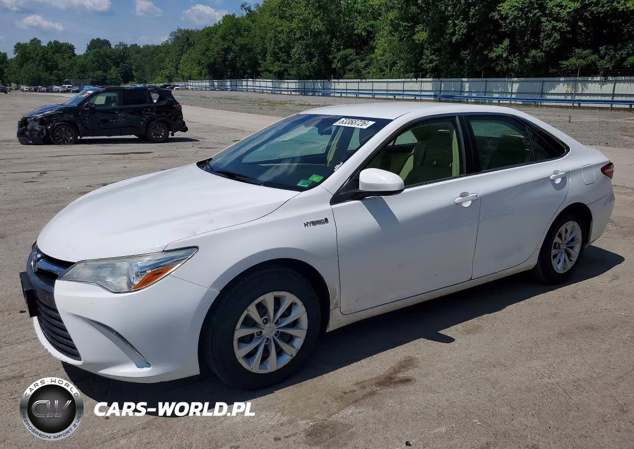 2015 Toyota Camry Hybrid Le