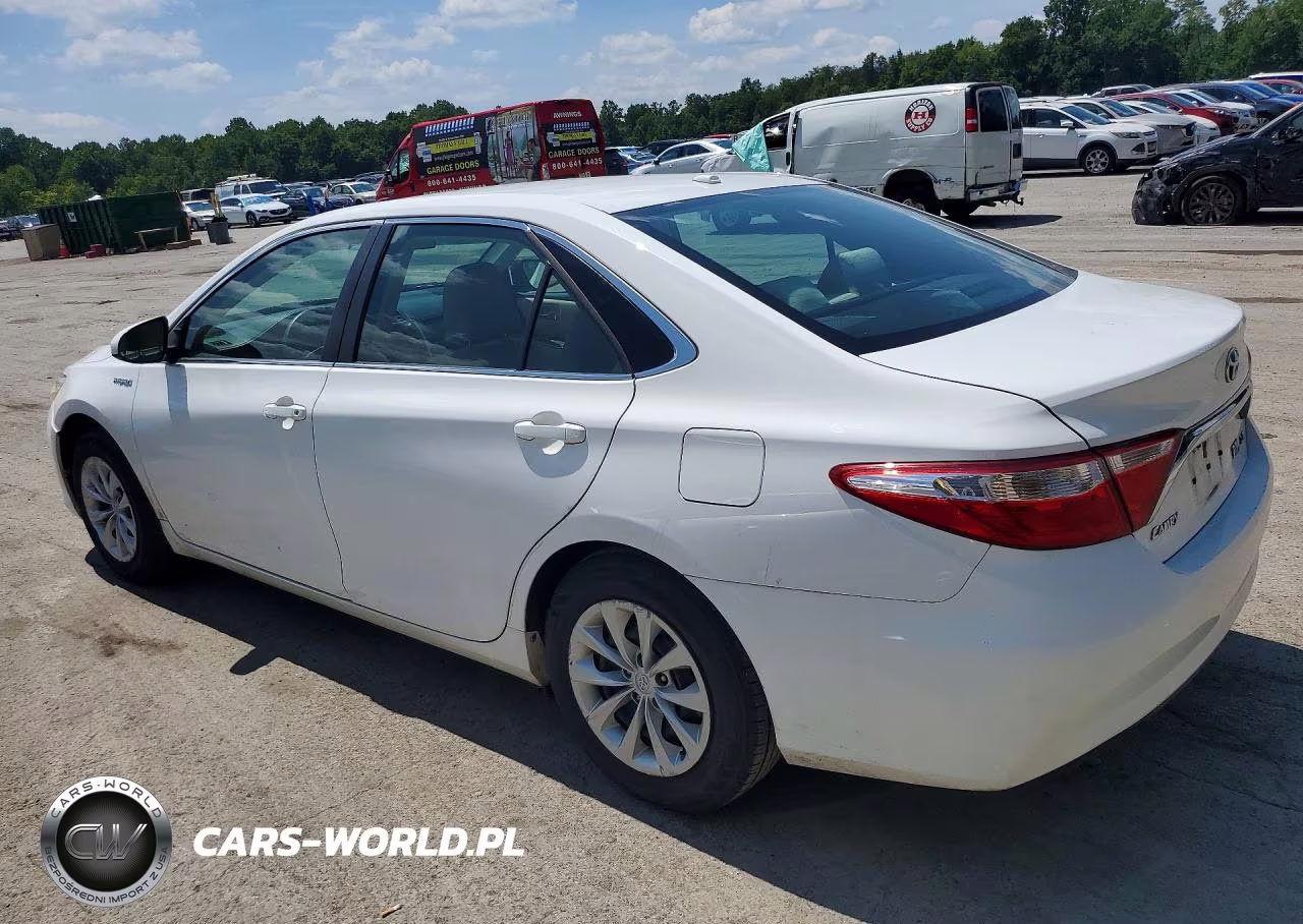 2015 Toyota Camry Hybrid Le VIN:4T1BD1FK3FU166943 - 2