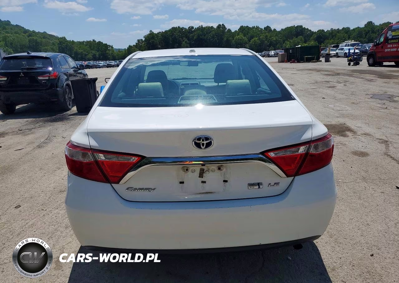 2015 Toyota Camry Hybrid Le VIN:4T1BD1FK3FU166943 - 6