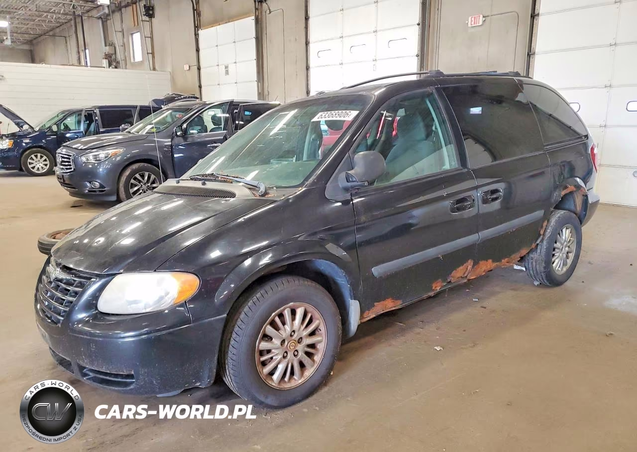 2006 Chrysler Town And Country Base