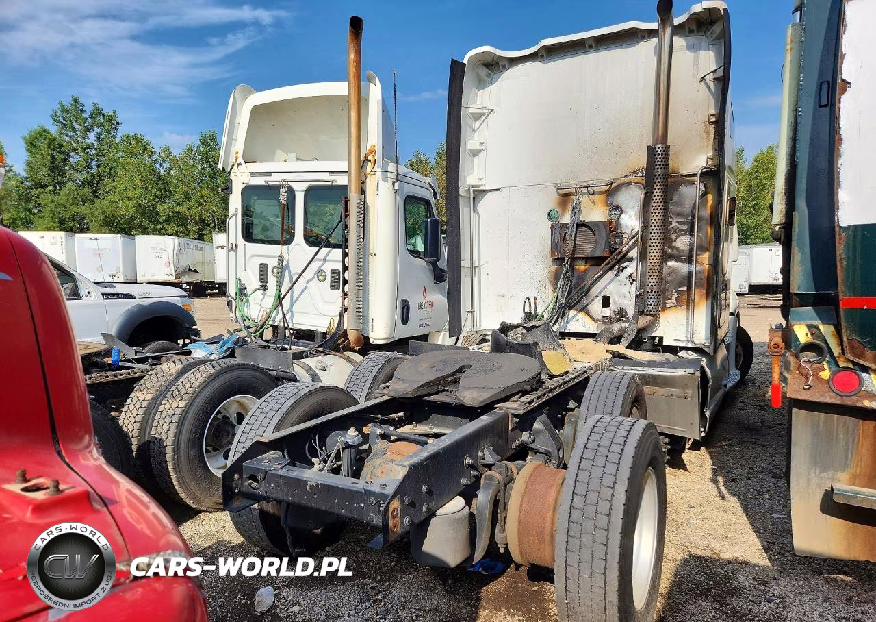 2016 Kenworth T680 Semi Truck VIN:1XKYDP9X3GJ481645 - 3