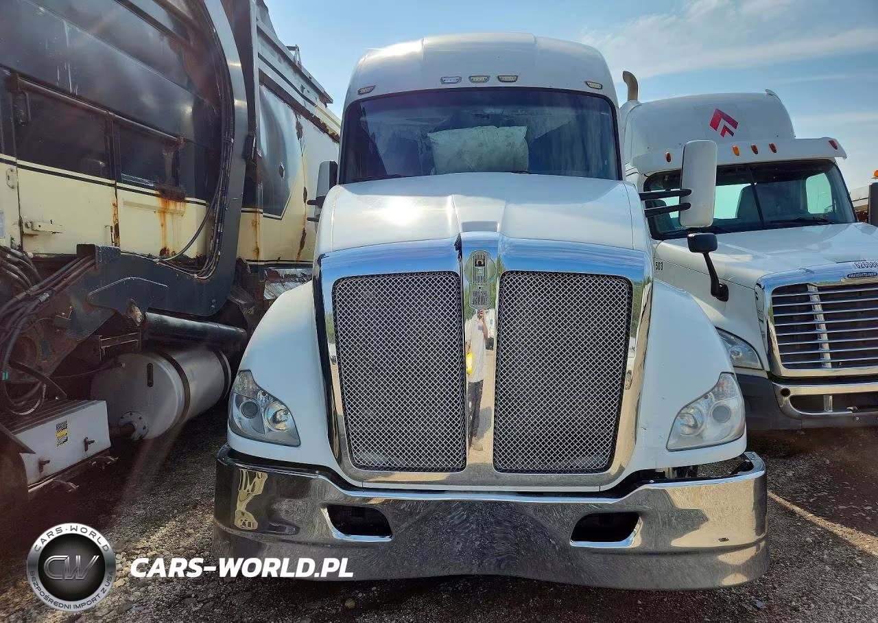 2016 Kenworth T680 Semi Truck VIN:1XKYDP9X3GJ481645 - 5