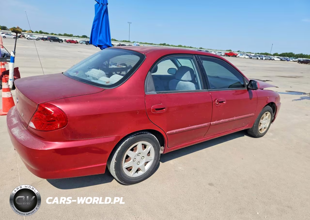 2004 Kia Spectra Base VIN:KNAFB121045303396 - 3