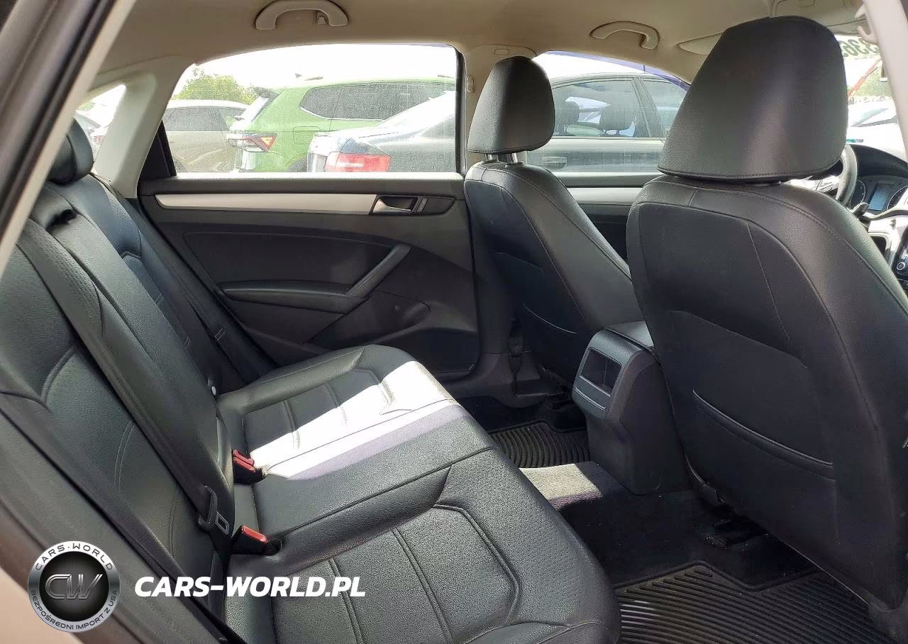 2012 Volkswagen Passat Se VIN:1VWBP7A32CC104916 - 10