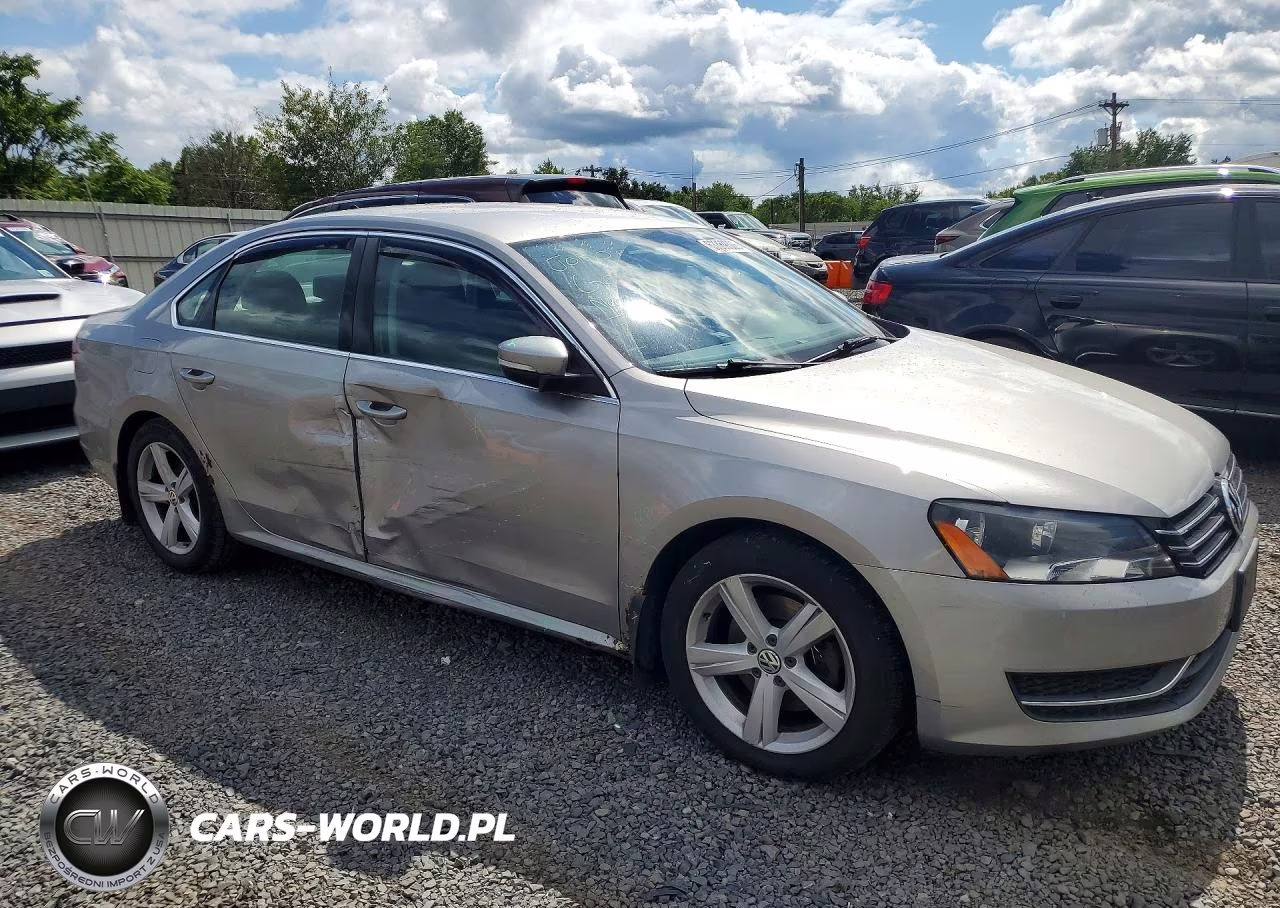 2012 Volkswagen Passat Se VIN:1VWBP7A32CC104916 - 4