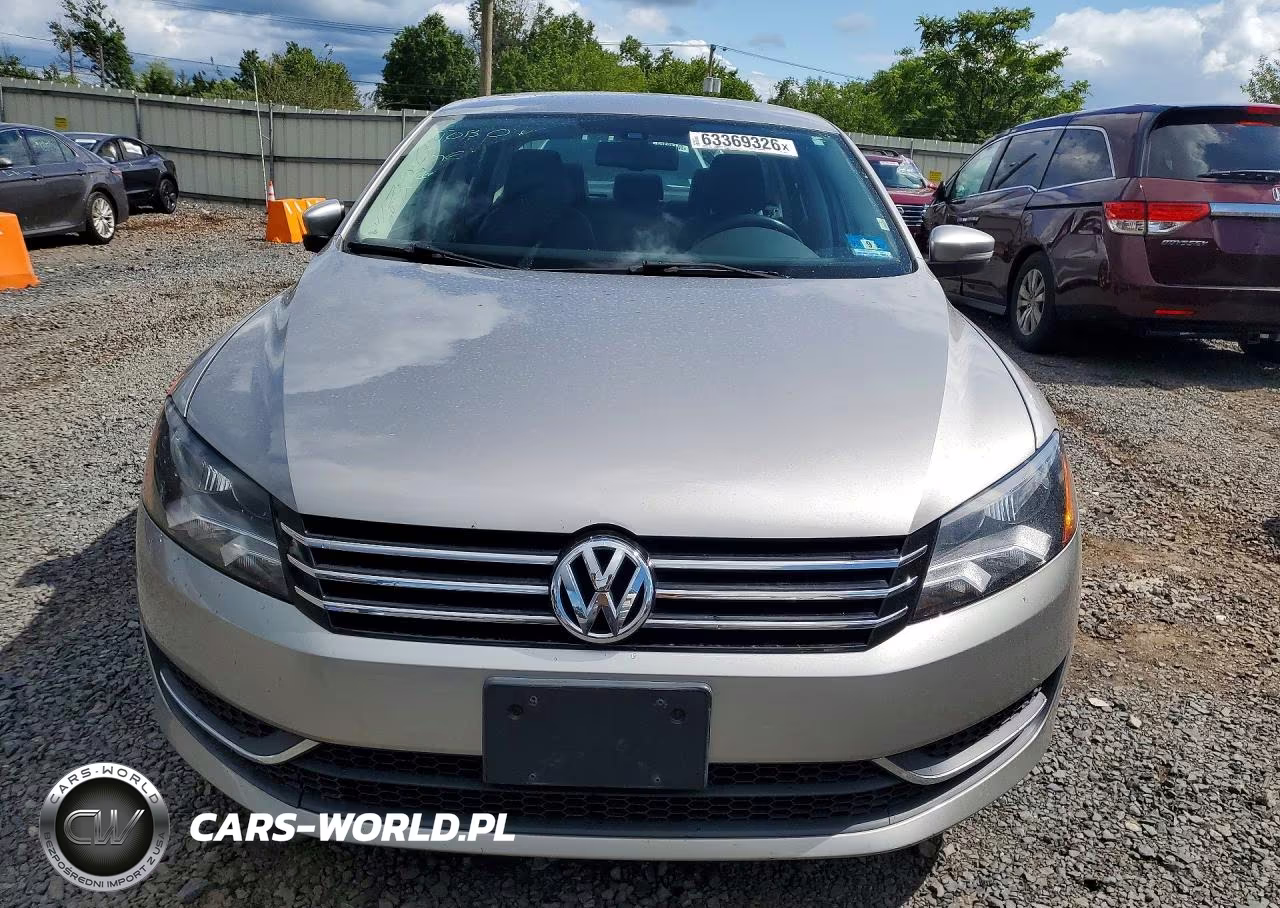 2012 Volkswagen Passat Se VIN:1VWBP7A32CC104916 - 5